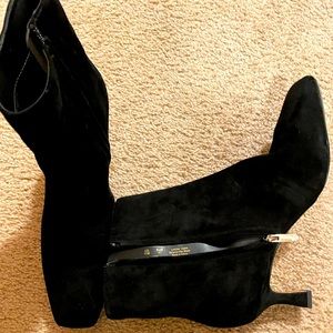 Awesome black suede ankle boots with kitten heel. 2.5 inches high. 5" shaft.